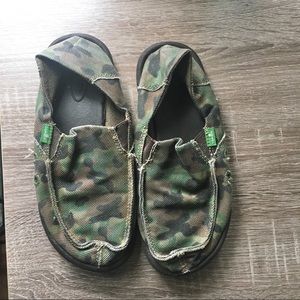 Kid’s Sanuk shoes